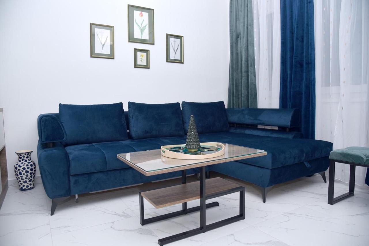 La Luna Premium Deluxe Apartment With Free Jacuzzi, Bikes & Covered Parking Nasice ภายนอก รูปภาพ