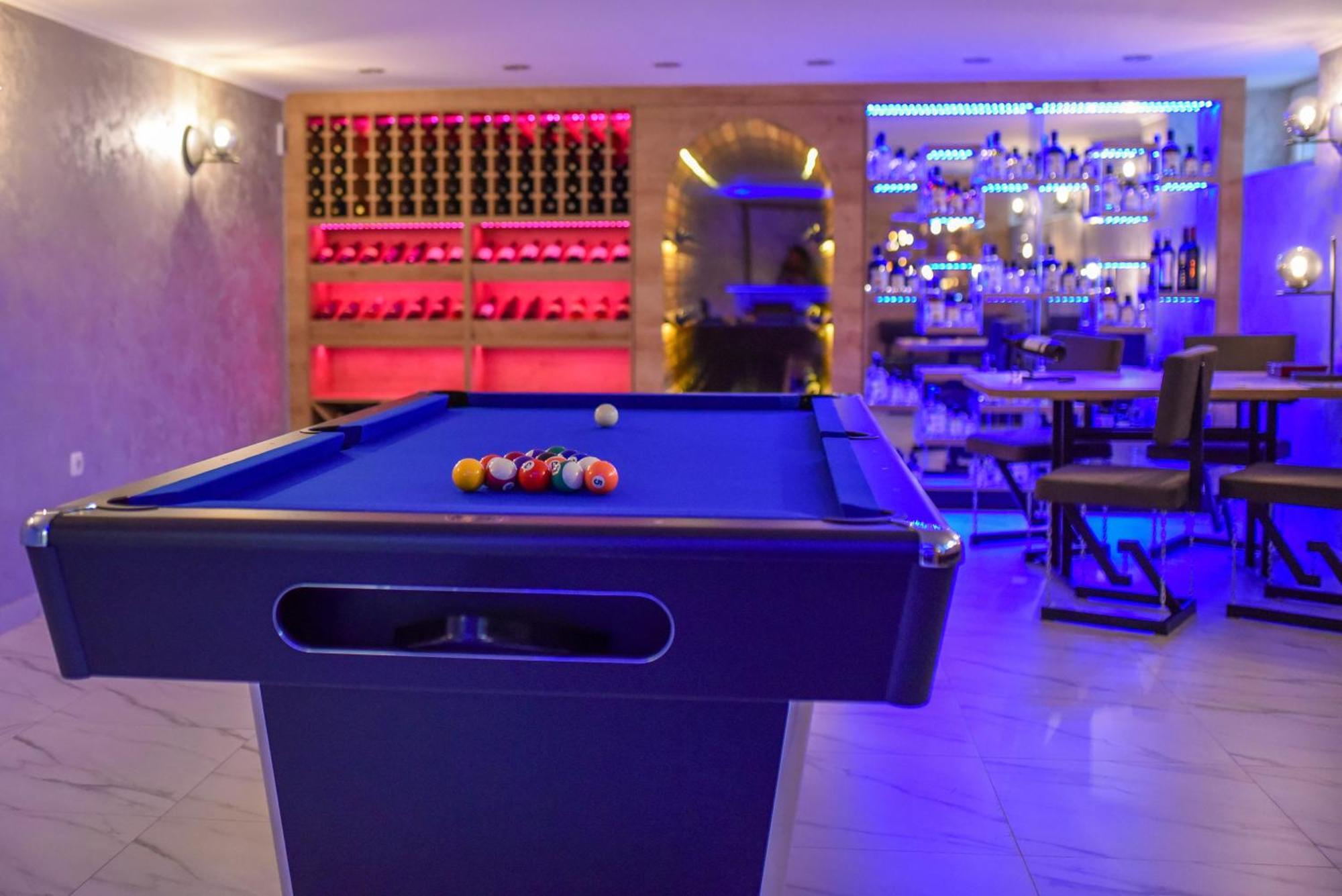 La Luna Premium Deluxe Apartment With Free Jacuzzi, Bikes & Covered Parking Nasice ภายนอก รูปภาพ