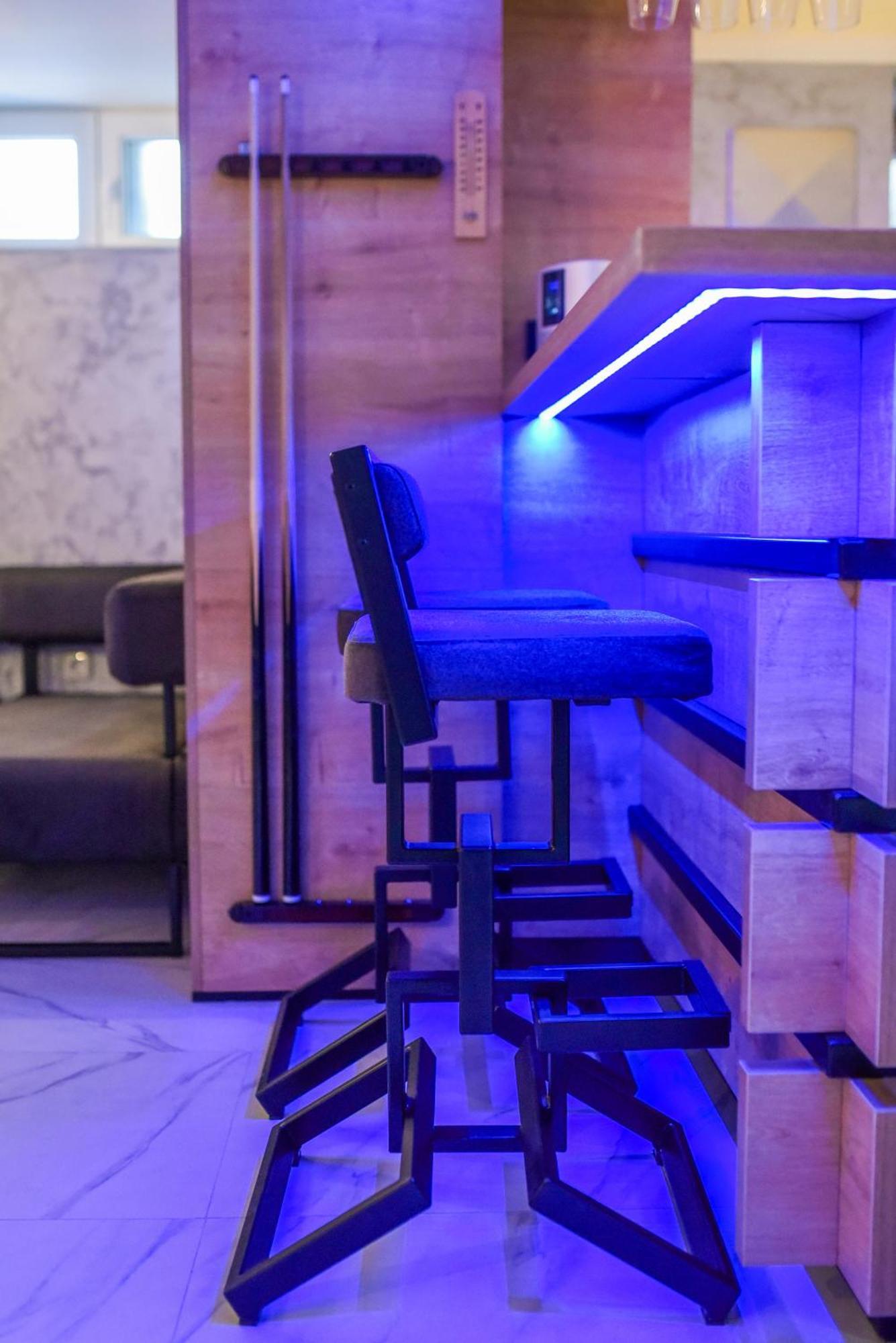 La Luna Premium Deluxe Apartment With Free Jacuzzi, Bikes & Covered Parking Nasice ภายนอก รูปภาพ