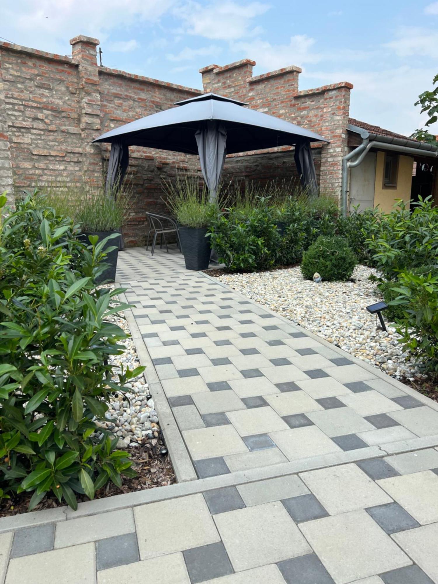La Luna Premium Deluxe Apartment With Free Jacuzzi, Bikes & Covered Parking Nasice ภายนอก รูปภาพ