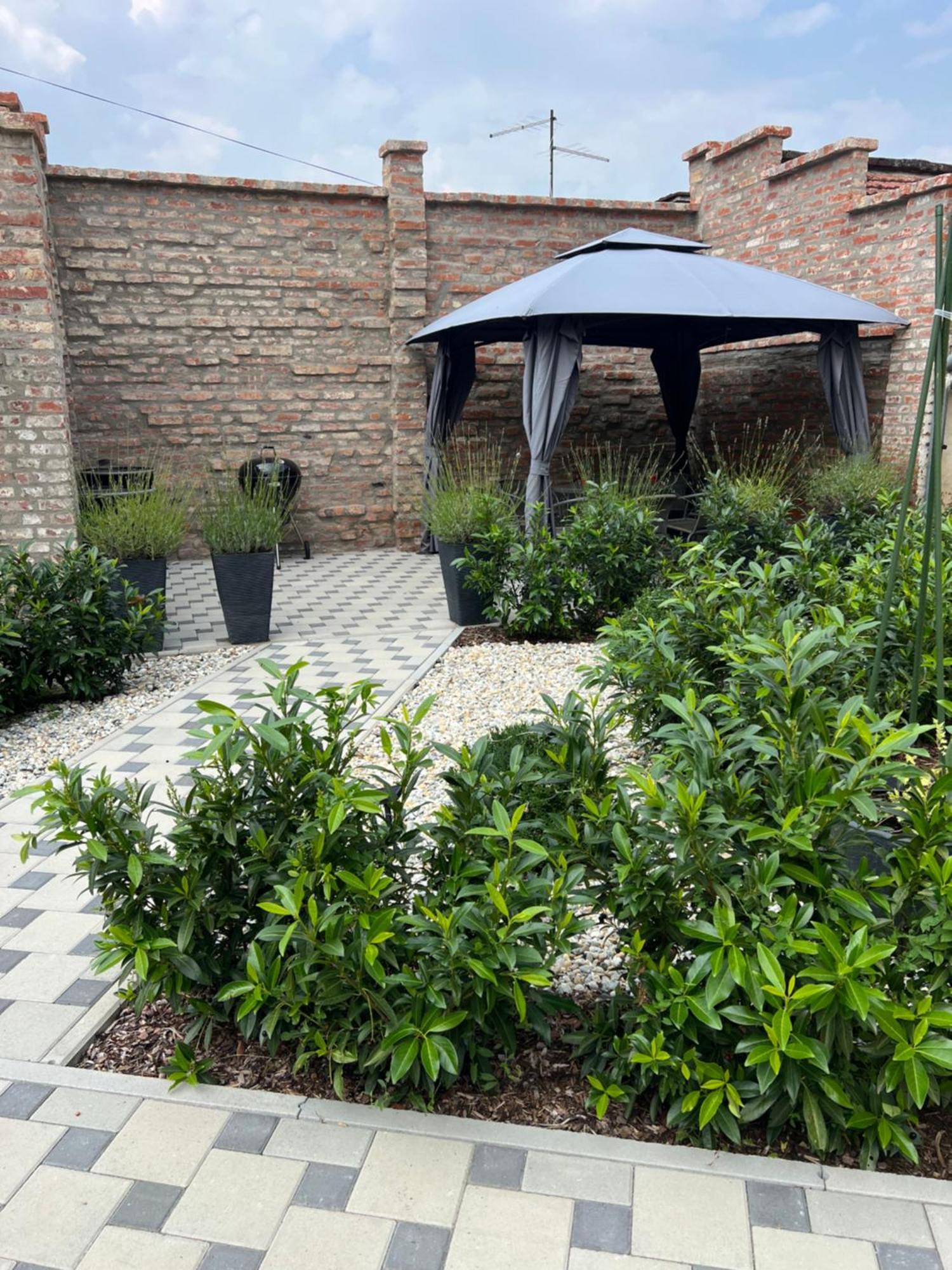 La Luna Premium Deluxe Apartment With Free Jacuzzi, Bikes & Covered Parking Nasice ภายนอก รูปภาพ